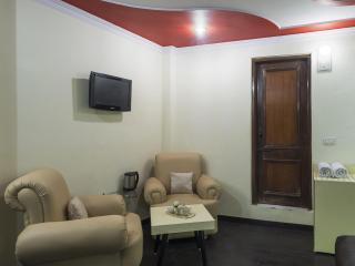 Ashirwad Hotel And Spa Мусори Екстериор снимка
