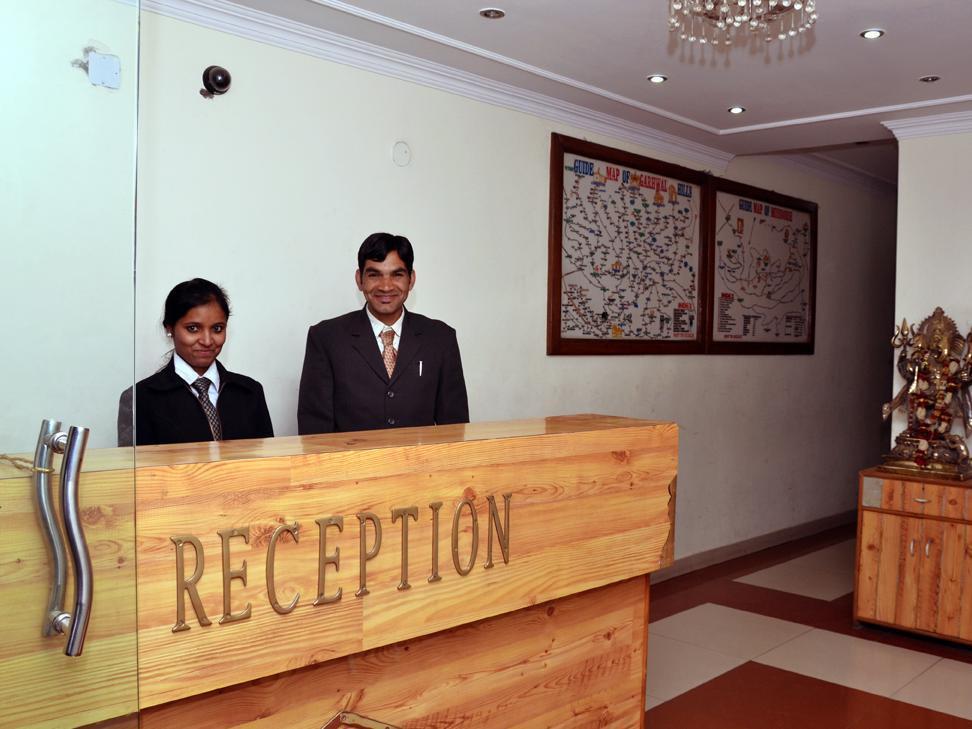 Ashirwad Hotel And Spa Мусори Екстериор снимка